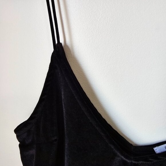 EUC LIKE NEW PROJECT SOCIAL T BLACK DOUBLE V VELVET TANK TOP SIZE M - Picture 6 of 11